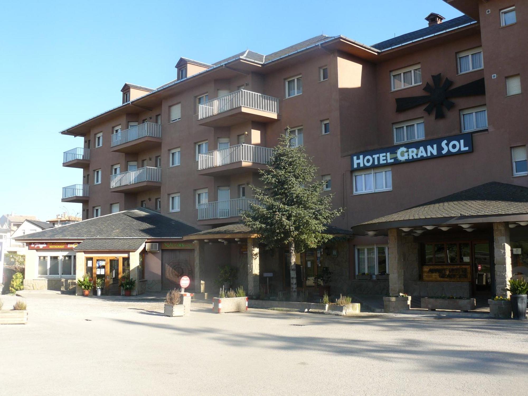 Hotel Gran Sol Solsona Exteriör bild